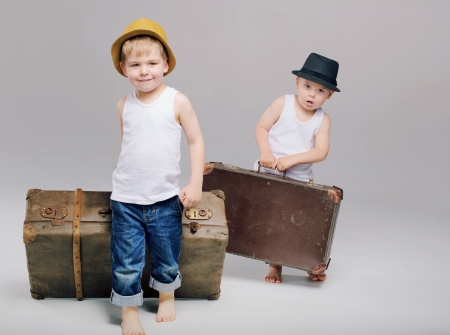 Ready for vacation - summer, copil, children, vacation, hat, suitcase, couple, jeans, boy