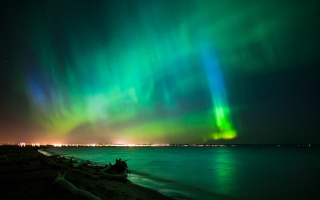 Beachfront Borealis - colorful, magnetic field, nature, beach, green, borealis