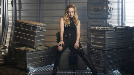 Caity Lotz - legends of tomorrow, fun, actress, people, cool, caity lotz