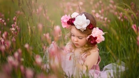 Little girl - girl, flower, pink, copil, s ummer, child, wreath, green, field, little, vara