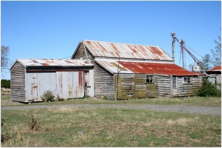 Old Farm Marton, Rangitikei, Nz - farm, new zealand, rangitikei, marton, grain, old, rustic