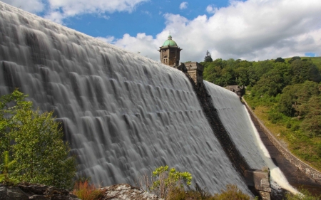 Craig Goch Dam - elan valley, top dam, water, masonry, craig goch dam, dam, uk, architecture, wales, welsh