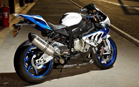 BMW S1000RR