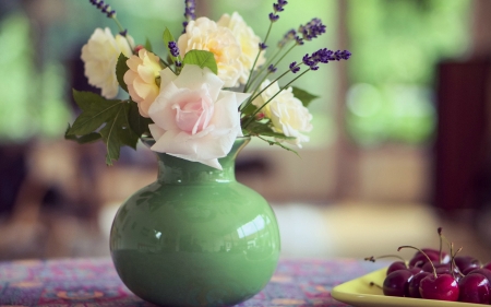 FLOWERS - vase, leaves, petals, colors