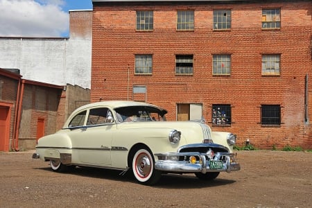 1951-Pontiac-Chieftain - classic, pontiac, whitewalls, 1951