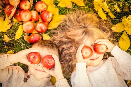 Autumn fun - fun, yellow, girl, children, copil, boy, autumn, red, fruit, leaf, apple, couple