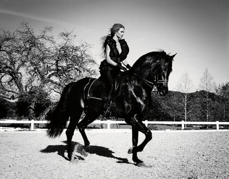 Cowgirl Rosie.. - girls, women, style, fun, models, female, cowgirl, fashion, boots, outdoors, brunettes, western, actors, horse, rosie huntington-whiteley, ranch