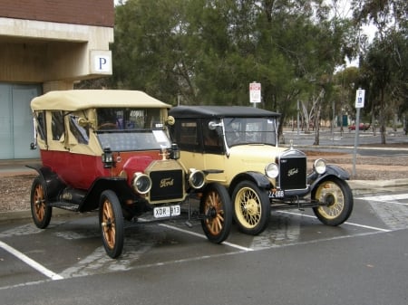 Vintage Ford Model T Cars - street, Ford, cars, vintage, Model T, auto