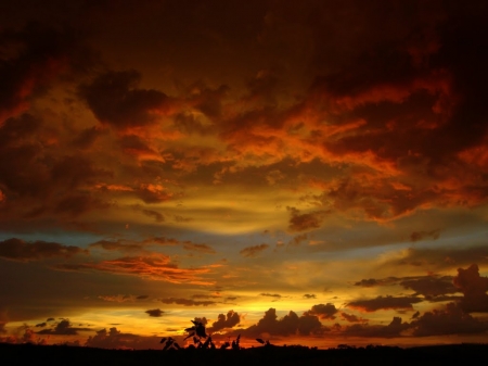 Majestic skies - beauty, sky, sunset, weather, nature, warm, clouds, splendor, twilight, color