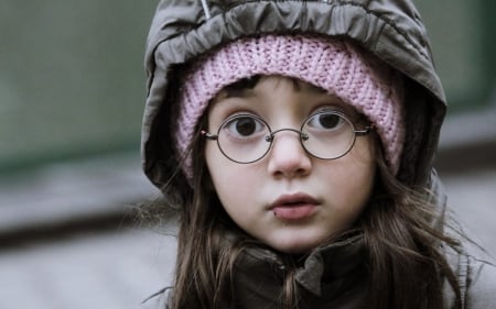 little girl - nice, beauty, people, hair, photography, belle, sightly, face, white, pretty, baby, childhood, fair, cute, little, kid, bonny, adorable, dainty, girl, winter, child, wallpaper, lovely, pure, comely, pink, desktopnexus, beautiful, sweet, blonde