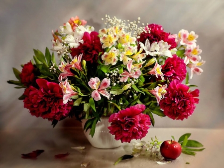 FLOWERS - vase, leaves, petals, fruit