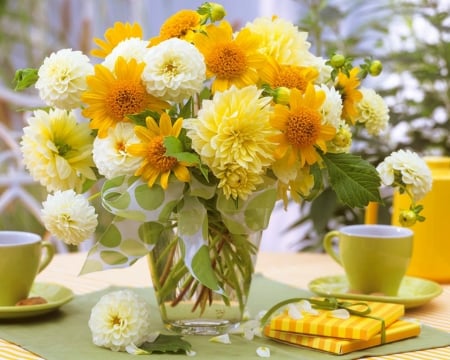 Beautiful Flowers - flowers, white, yellow, glass