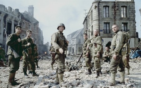 Saving Private Ryan (1998) - tom hanks, world war, actors, battle, film, 1998, saving private ryan, classic, conflict, legendary