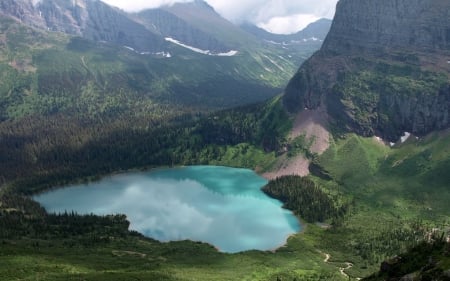 Mountain Lake - nature, lake, beautiful, green, mountains