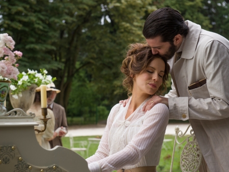 The Eliza Graves(Movie) - flowers, vase, piano, frame, kate beckinsale, couple, jim sterdzhess, lovers