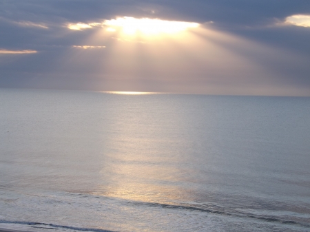 sunshine morning rays - sunrays, colour, summer, beach