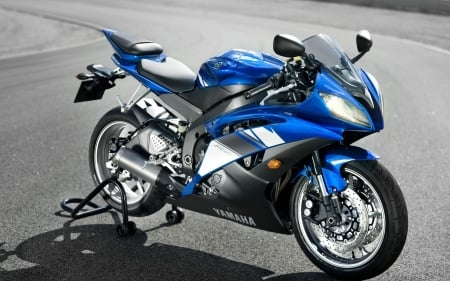 2015 Yamaha YZF-R6 - bike, r6, 2015, yzf, yamaha