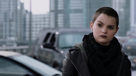 Negasonic Teenage Warhead - negasonic teenage warhead, deadpool, brianna hildebrand, marvel comics, emo