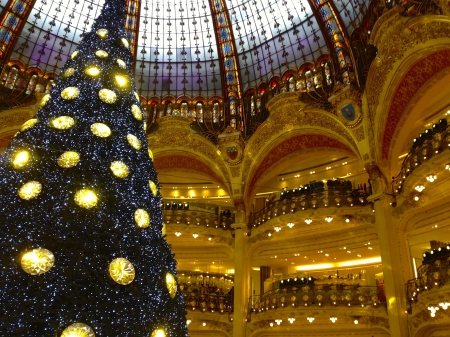 Christmas in Paris - christmas tree, lights, ornaments, tree, building