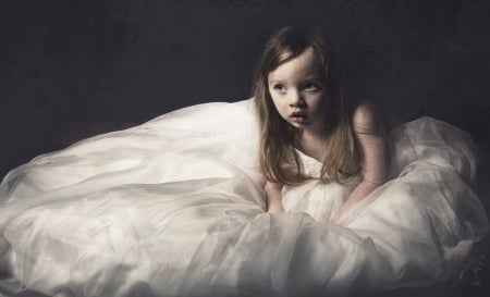 little girl - princess, people, hair, belle, studio, sightly, white, face, childhood, fair, little, bonny, adorable, child, set, wallpaper, pink, beautiful, sweet, nice, beauty, photography, pretty, baby, cute, kid, dainty, girl, lovely, pure, comely, desktopnexus, blonde