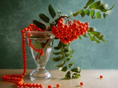 BEADS - vase, leaves, abstract, beads