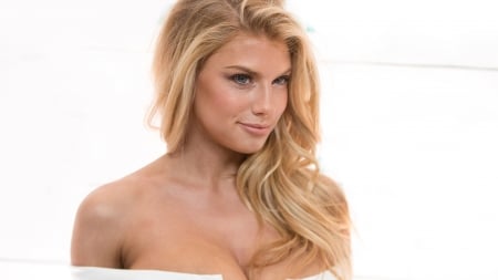 Charlotte McKinney - Charlotte McKinney, blonde, models, closeup, simple background