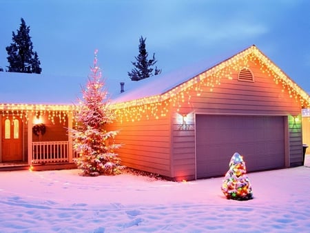 XMAS DECORATION - house, winter, decoration, snow, holidays, tree, christmas, december, xmas, lighting