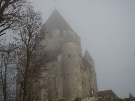 tour cesar sous la brume - france, tour, castle, architecture, medieval, provins