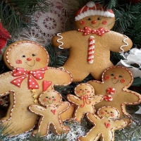 Gingerbread family