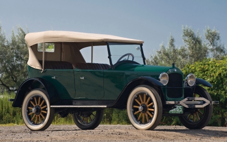 Beautiful old car - old, amazing, car, road