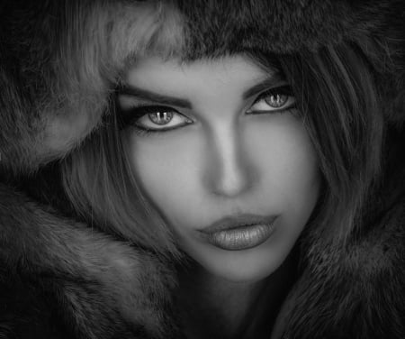 Beauty - girl, beauty, fur, black, white, woman, model, bw, face