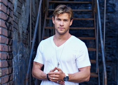 Chris Hemsworth - white, chris hemsworth, actor, man