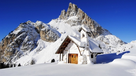 Mountain Chappel - snow, sunshine, winter, church