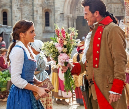 Beauty and the Beast 2017 - beauty and the beast, couple, girl, movie, bouquet, emma watson, belle, fantasy, luke evans, man, red, blue, actor, scene, flower