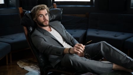 Liam Hemsworth - liam hemsworth, actor, man, chair