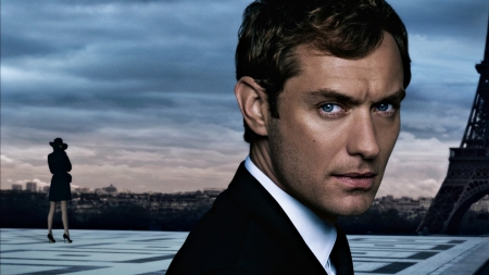 Jude Law - face, jude law, man, blue, actor, paris