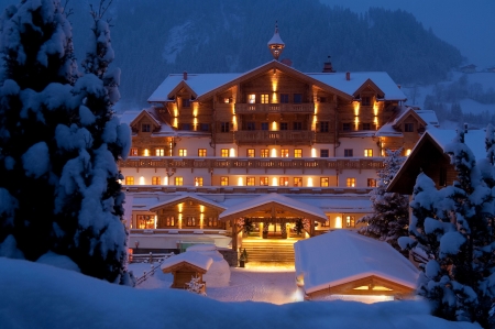 Hotel in Winter Night - house, snow, trees, lights