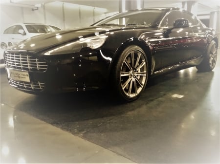 Aston Martin Rapide - rapide, sportster, aston maartin, saloon