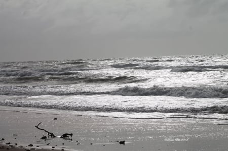 Casuarina Beach - waves, Silver, sea, sand