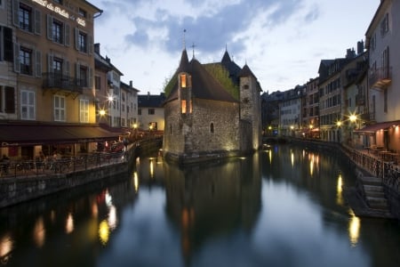 Palais de I'sle - france, river, castle, architecture, medieval