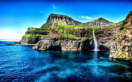 Hawaiin Island Waterfall F - scenery, beautiful, USA, photography, landscape, photo, wide screen, Hawaii, nature, waterfall