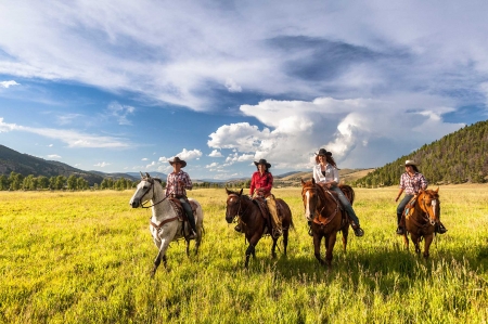 Red Rock Cowgirls..