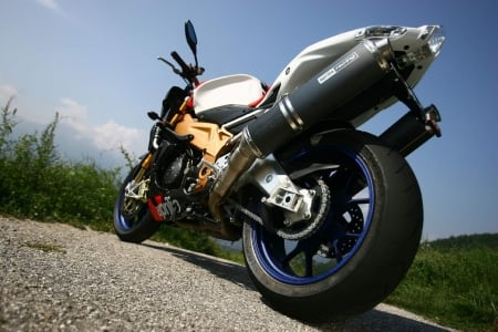 Aprilia Tuono 1000 R - aprilia, tuono, 1000 r, super bike