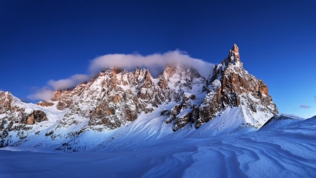 Glorious Mountain - clouds, winter, blue, snow, landscape, stars, mountain, nature, peak