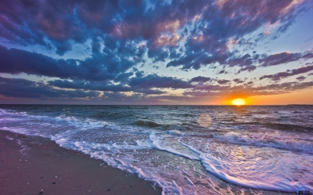 The Sun On The Sea Horizon - nature, horizon, sky, clouds, sunset, sea, waves