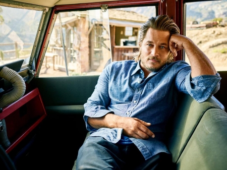 Travis Fimmel - actor, car, blue, Travis Fimmel, man