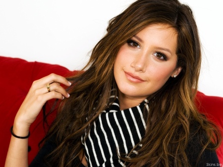 ashley tisdale - pretty, sofa, actor, room, smile, singer, blonde