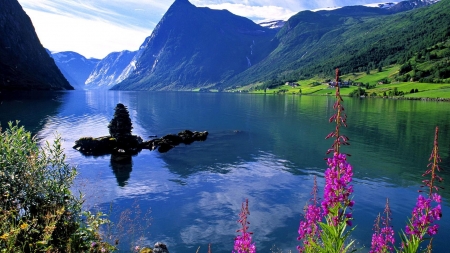 Calm Lake Mountain - clouds, trees, water, mirrored, mountain, lakshore, river, nature, lake, rocks