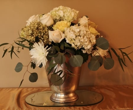 FLOWERS IN VASE - flowers, vase, leaves, roses