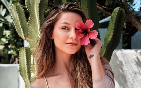 melissa benoist - melissa, flower, cactus, benoist